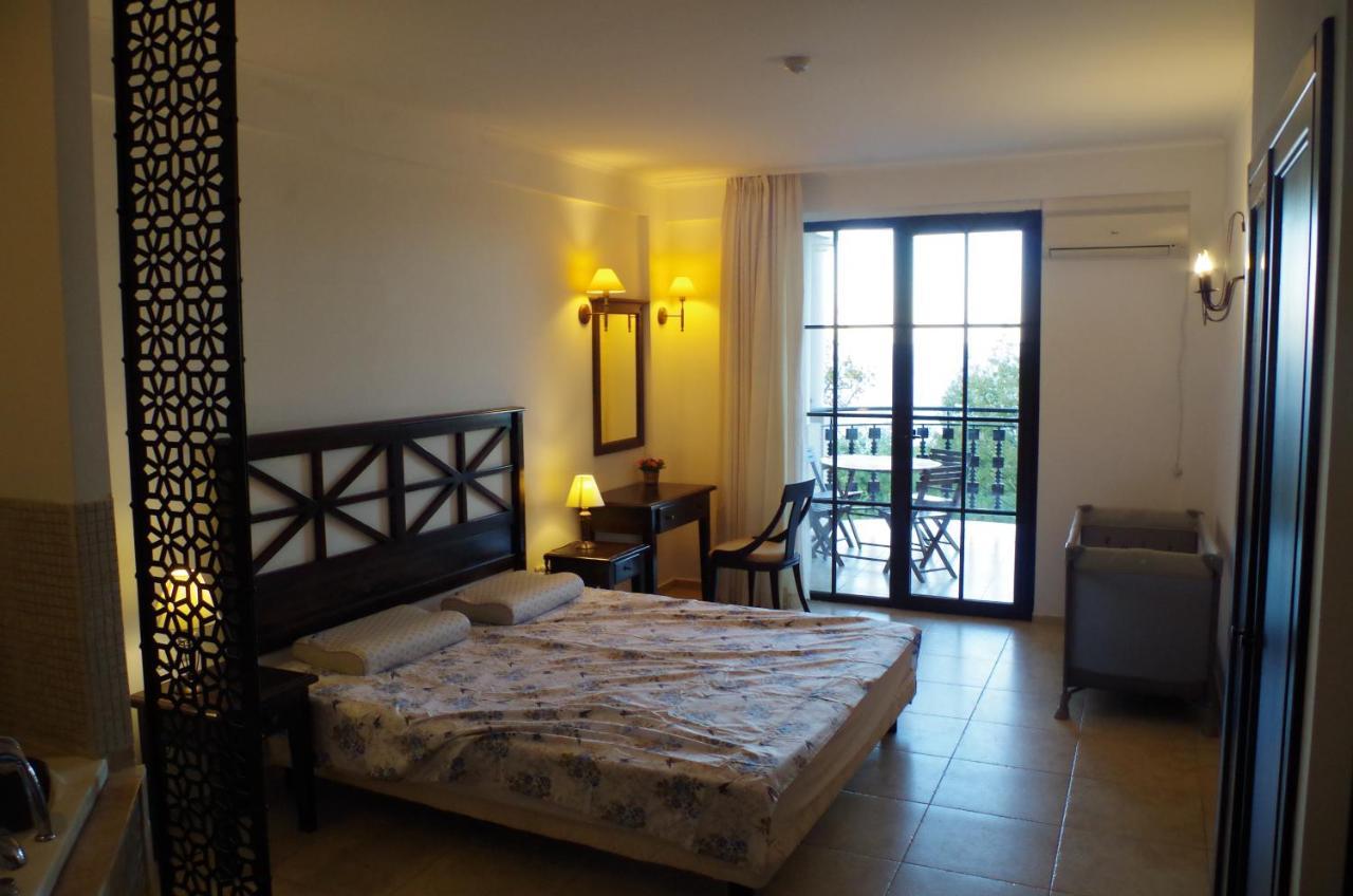 Beautiful 1St-Line Seaview Private Appartement In The Cliff Resort Obzor Exterior photo