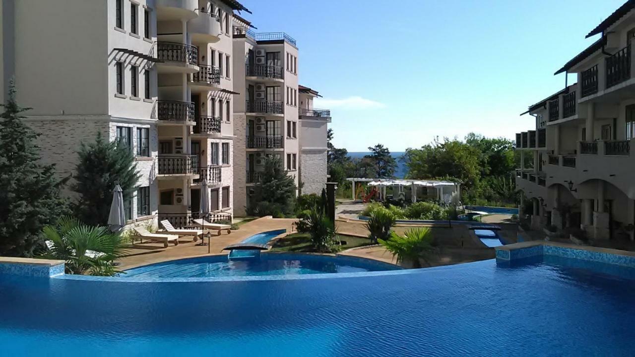 Beautiful 1St-Line Seaview Private Appartement In The Cliff Resort Obzor Exterior photo